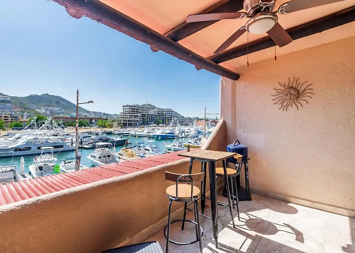 Marina Cabo Plaza Town &
