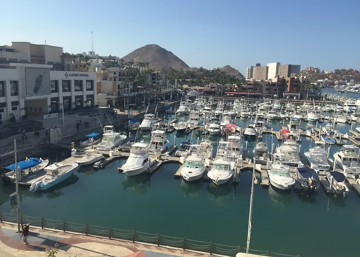 Marina Cabo Plaza Town &