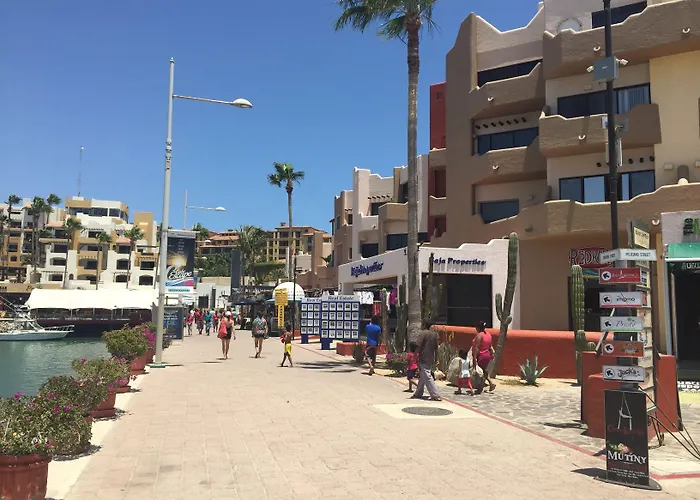 Marina Cabo Plaza Town &