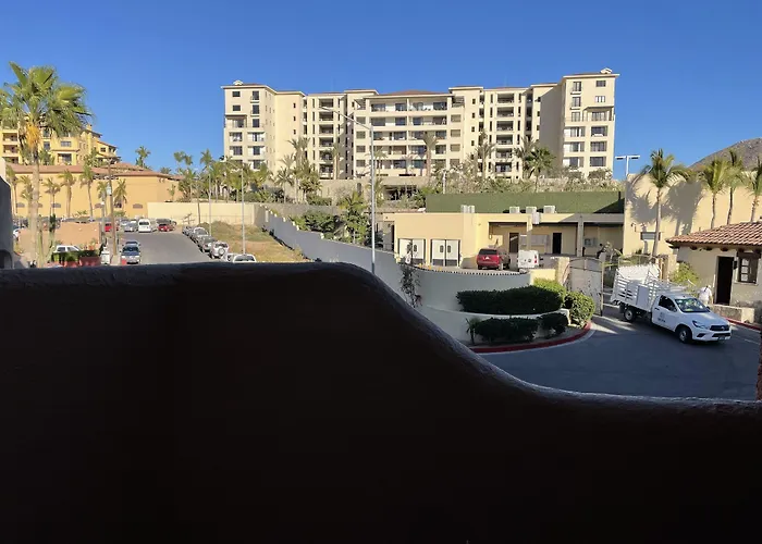 Marina Cabo Plaza Town &
